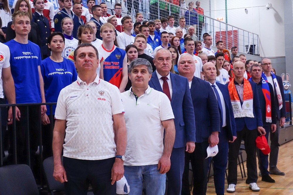 Студенты колледжей, училищ и техникумов на старте фестиваля ГТО!.