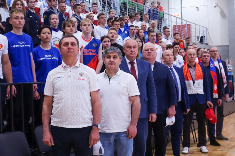 Студенты колледжей, училищ и техникумов на старте фестиваля ГТО!. Студенты колледжей, училищ и техникумов на старте фестиваля ГТО!.
